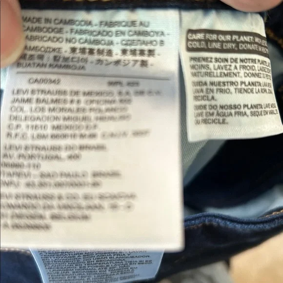 Elegant Women's Midnight Blue Flare  Levi Strauss size 22 W - Picture 4 of 5